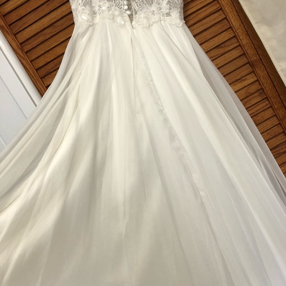 BHLDN Cairo Wedding Dress - Picture 16 of 16